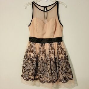 Venus Mauve Black Belted Lace Embroidered Fit & Flare Party Dress Sz 10